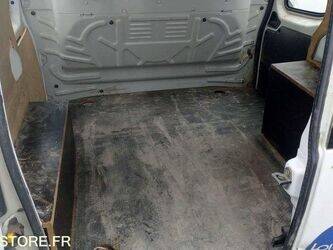 2015-peugeot-bipper-1402957-44834794