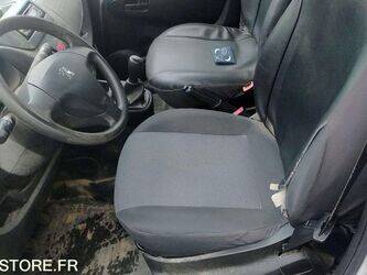 2015-peugeot-bipper-1402957-44834795