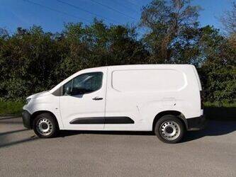 2019-peugeot-partner-1402961-44834823