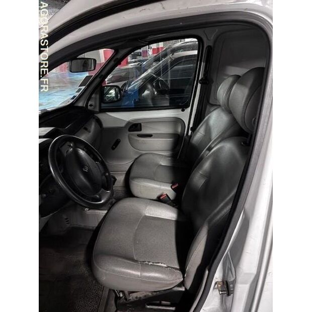 2004 Renault Kangoo-44834827