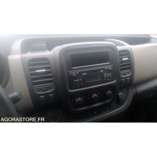 2015 Renault Trafic-44834848