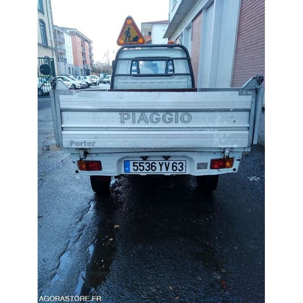 2008 بياجيو Porter-44834876