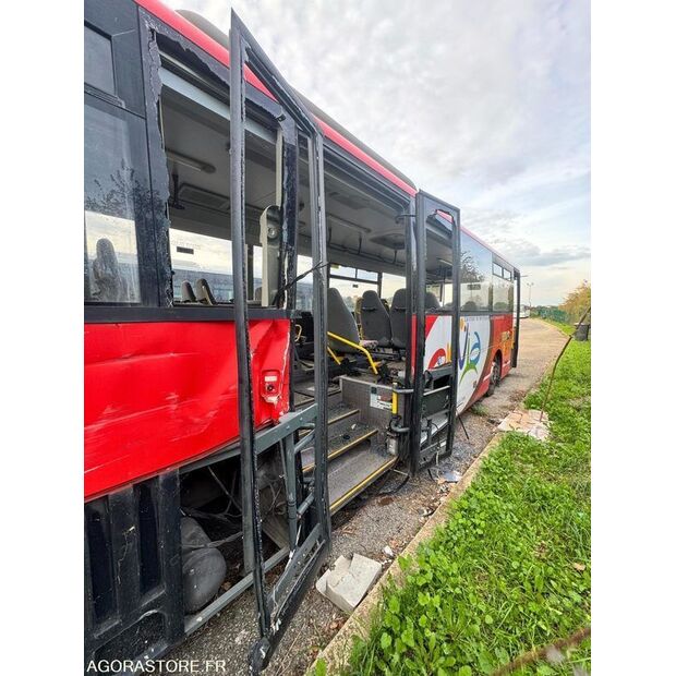 2011 مرسيدس بنز INTOURO-44834879