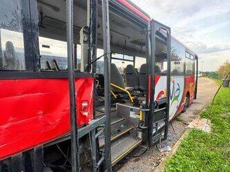 2011-mercedes-benz-intouro-1402968-44834879