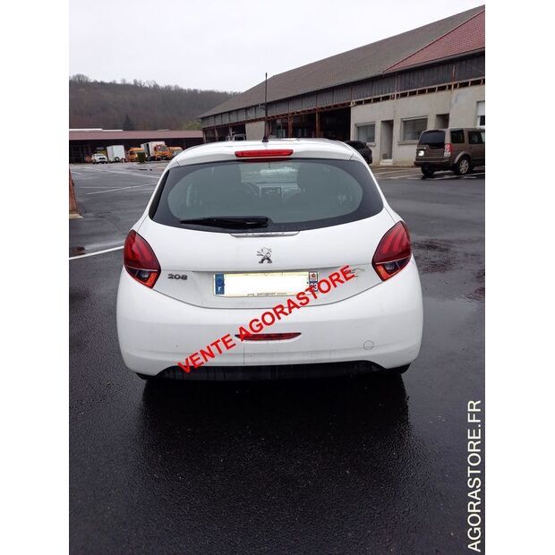 2015 Peugeot 208-44834985