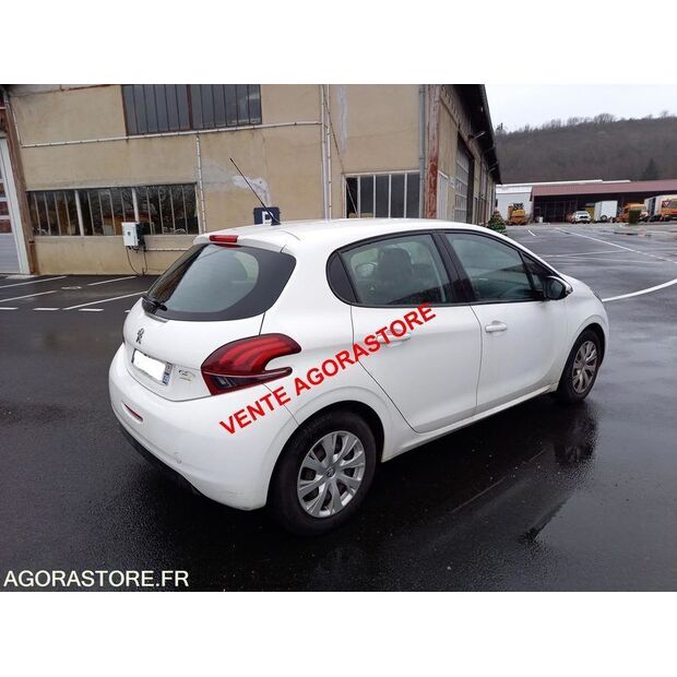 2015 Peugeot 208-44834988