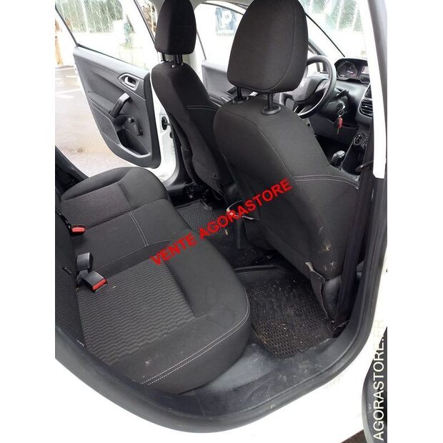 2015 Peugeot 208-44834995