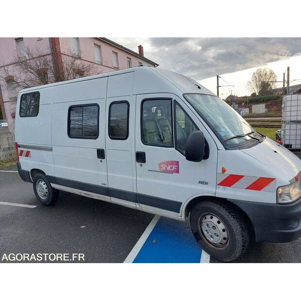 2005 بيجو BOXER-44835015