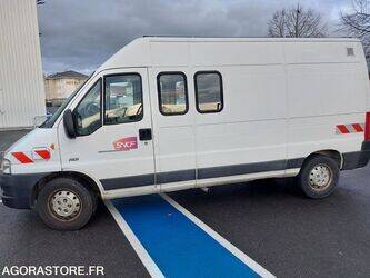 2005-peugeot-boxer-1402974-44835016