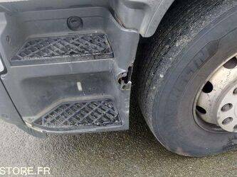 2015-renault-d-wide-1402975-44835024