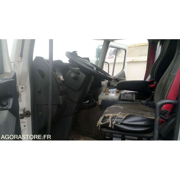 2015 Renault D WIDE-44835027