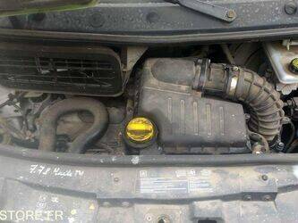 2013-renault-trafic-1402976-44835051