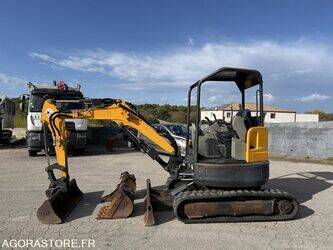 2016-bobcat-e26-1402979-44835088