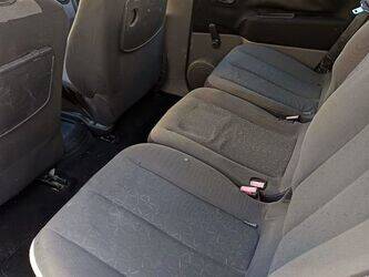 2005-renault-megane-1402981-44835127