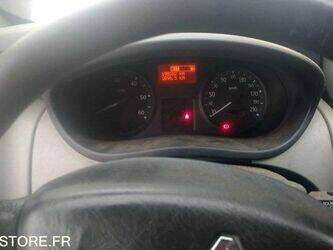 2013-renault-trafic-1402982-44835146