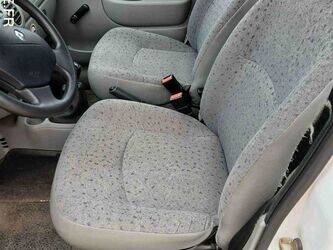 2003-renault-kangoo-1402984-44835167