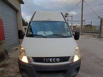 صورة ل عربات 2010 ايفكو Daily 35C15