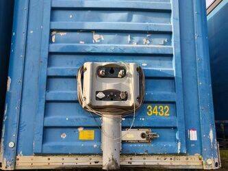 صورة ل مقطورات بباب جانبي 2007 فروهوف TX34