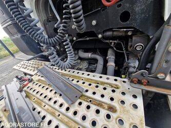 2010-renault-premium-1402990-44835236