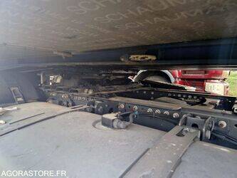 2010-renault-premium-1402990-44835238