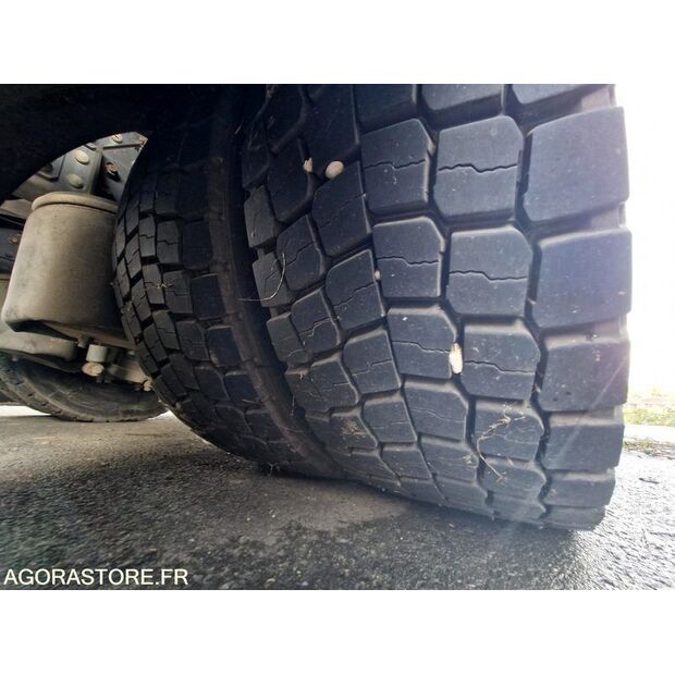 2010 Renault PREMIUM-44835241