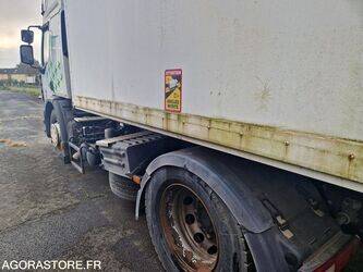 2010-renault-premium-1402990-44835245