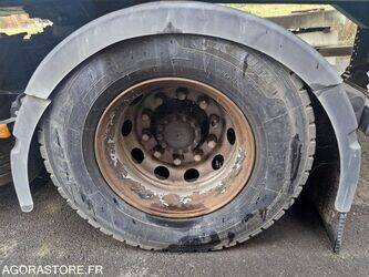 2010-renault-premium-1402990-44835248