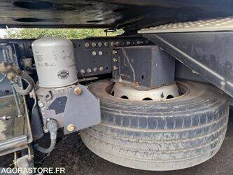 2010-renault-premium-1402990-44835252