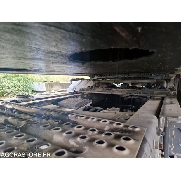 2010 Renault PREMIUM-44835256