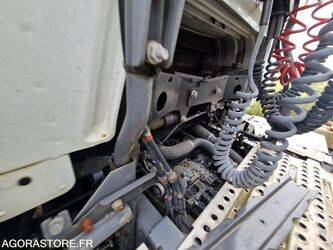 2010-renault-premium-1402990-44835258