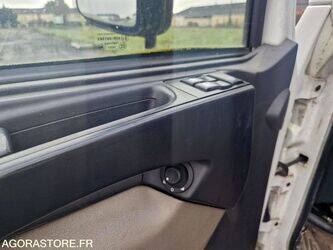 2010-renault-premium-1402990-44835263