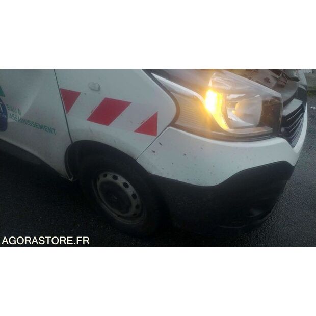 2017 رينو Trafic-44835307