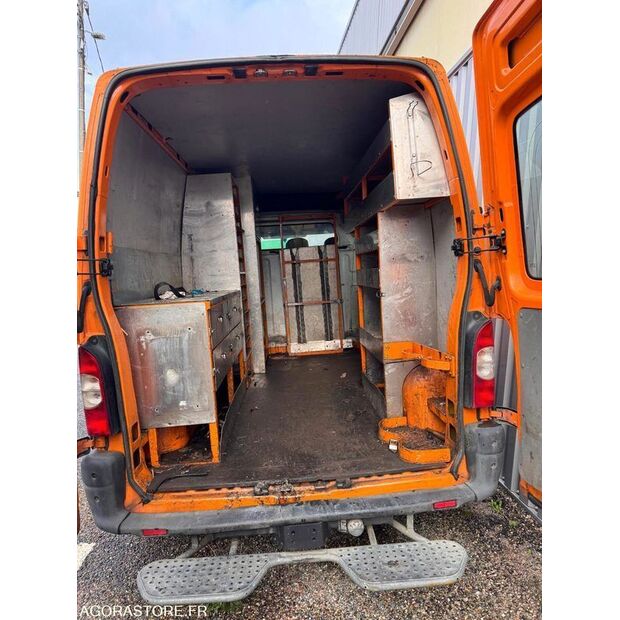 2009 Renault Master-44835329