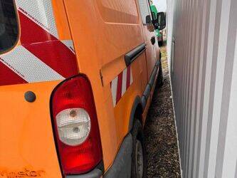 2009-renault-master-1402995-44835331