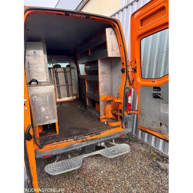 2009 Renault Master-44835336