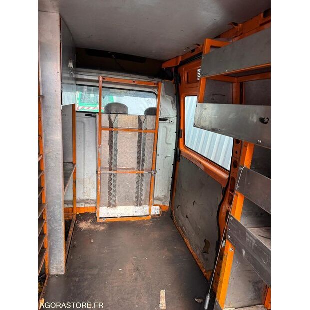 2009 Renault Master-44835338