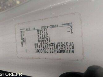 2015-peugeot-108-1402997-44835356