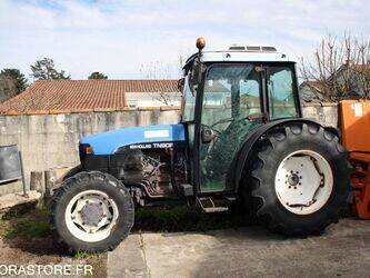 Image for TRACTORS 2001 New Holland TN90F