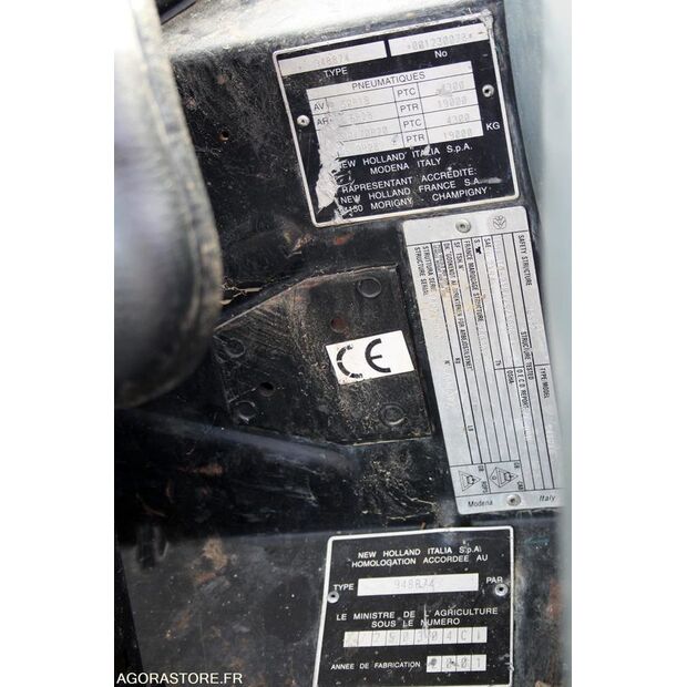 2001 New Holland TN90F-44835374