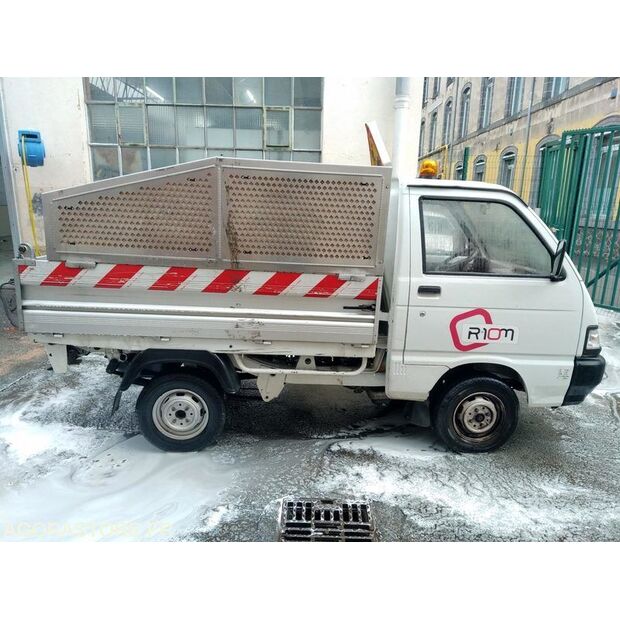 2008 بياجيو Porter-44835398