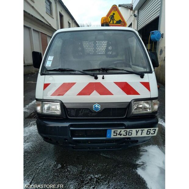 2008 بياجيو Porter-44835401