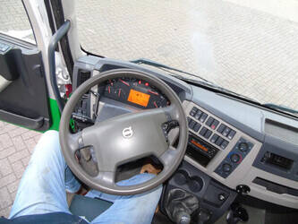 2014-volvo-fl-16-220-penz-crane-tipper-dhollandia-loadlift-44835565