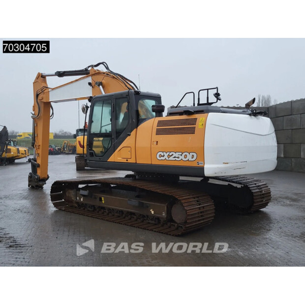2020 كاس CX250D-44835792