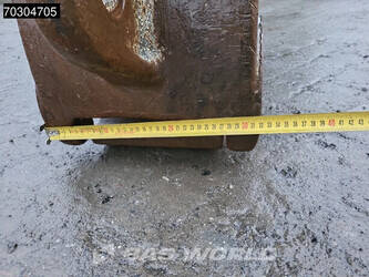 2020-case-cx250d-44835802