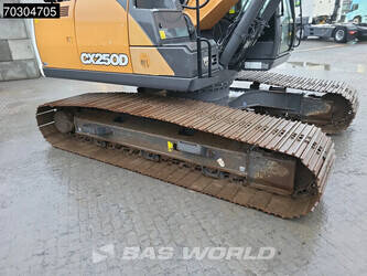 2020-case-cx250d-44835813