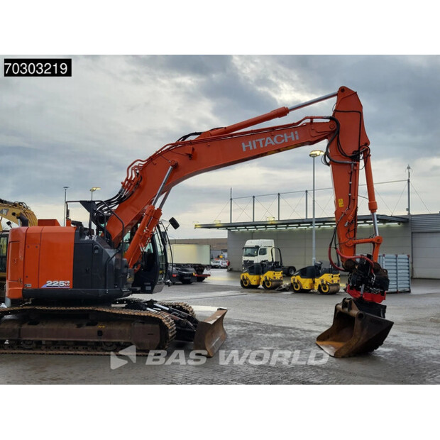 2019 Hitachi ZX225USLC-6-44835834
