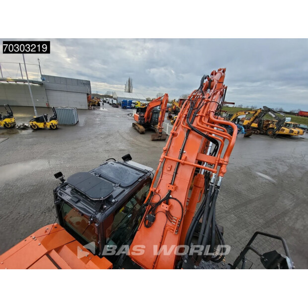 2019 Hitachi ZX225USLC-6-44835842