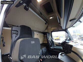 2021-mercedes-benz-actros-1845-1403027-44836226