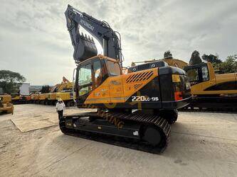 2023-hyundai-220-9s-1403035-44836330