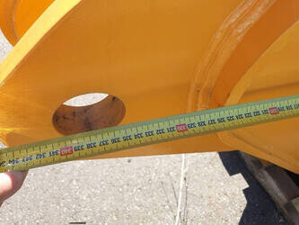 hyundai-r160-44836540